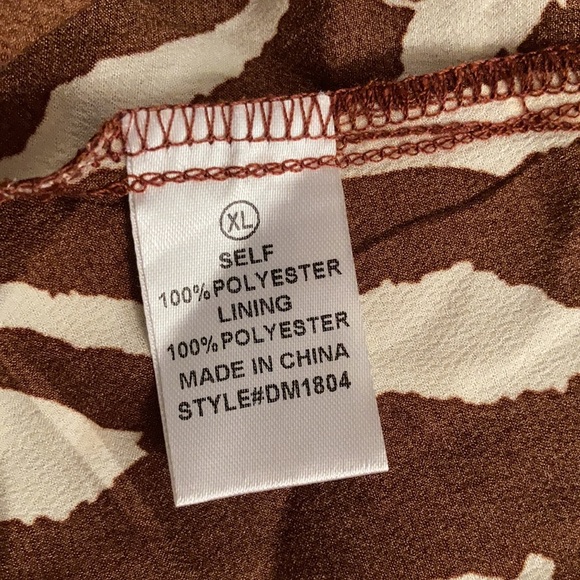 FASHION NOVA  LADIES DRESS - Picture 8 of 16